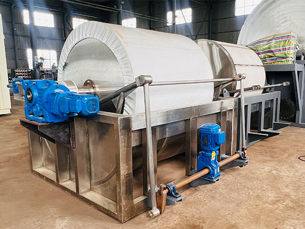 連続回転真空フィルター